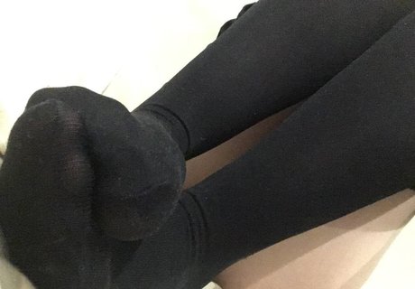 Naakte gelekte OnlyFans-foto van Mirtaworld
