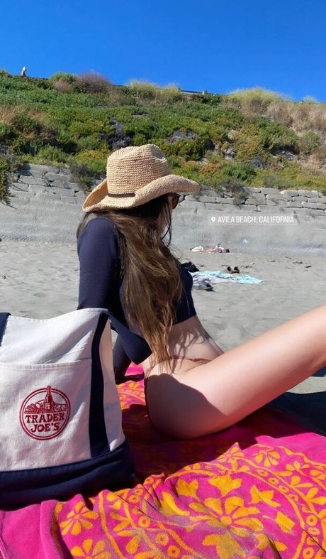 Naakte gelekte OnlyFans-foto van Madeleine Byrne
