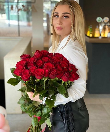Naakte gelekte OnlyFans-foto van Mollybell
