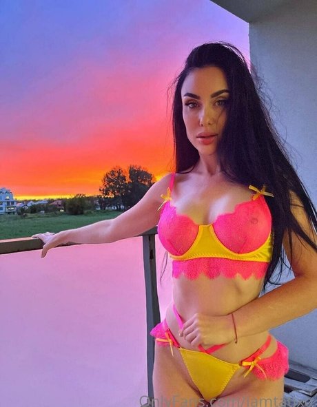 Naakte gelekte OnlyFans-foto van Iamalinaxo