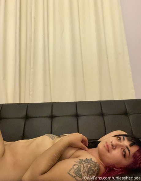 Naakte gelekte OnlyFans-foto van Ariquxeen