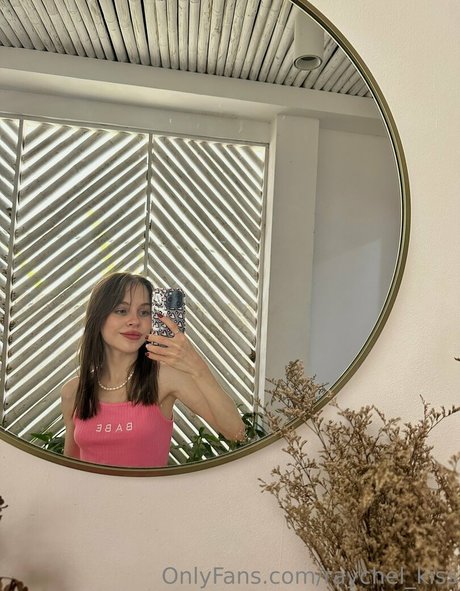 Naakte gelekte OnlyFans-foto van Raychelkiss