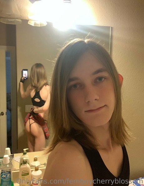 Femboycherryblossom