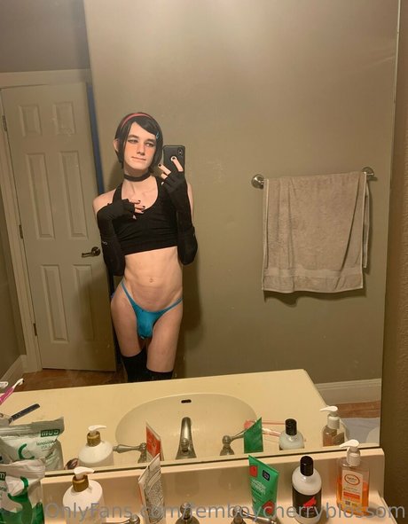Femboycherryblossom