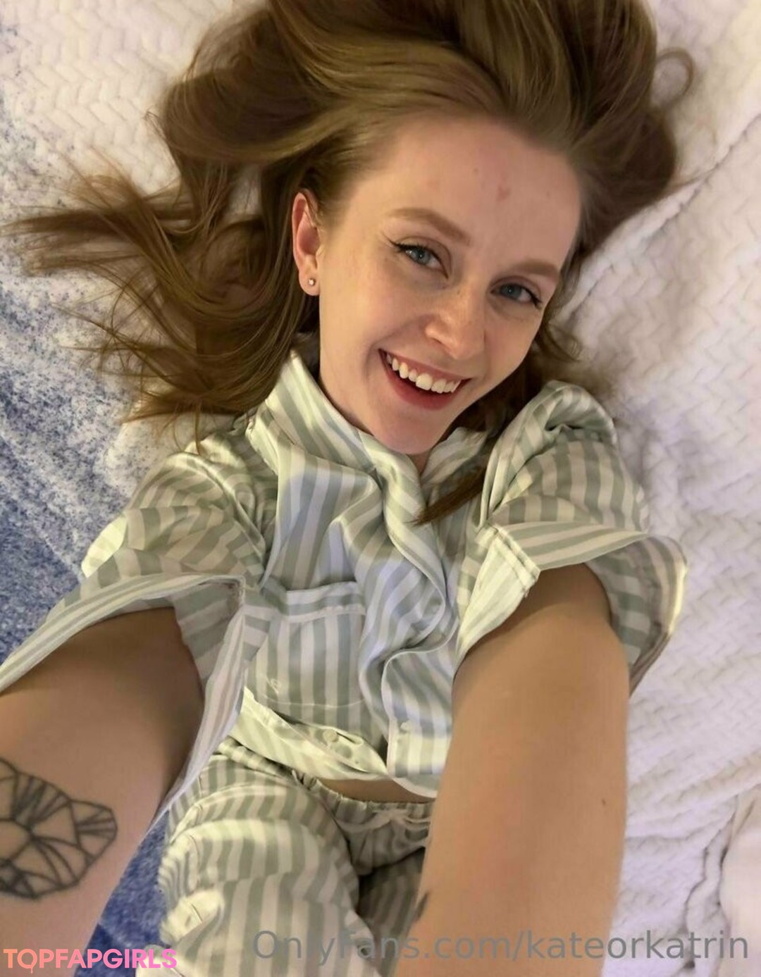 Naakte gelekte OnlyFans-foto van Kateorkatrin #296 Naakte gelekte OnlyFans-foto van Kateorkatrin #296