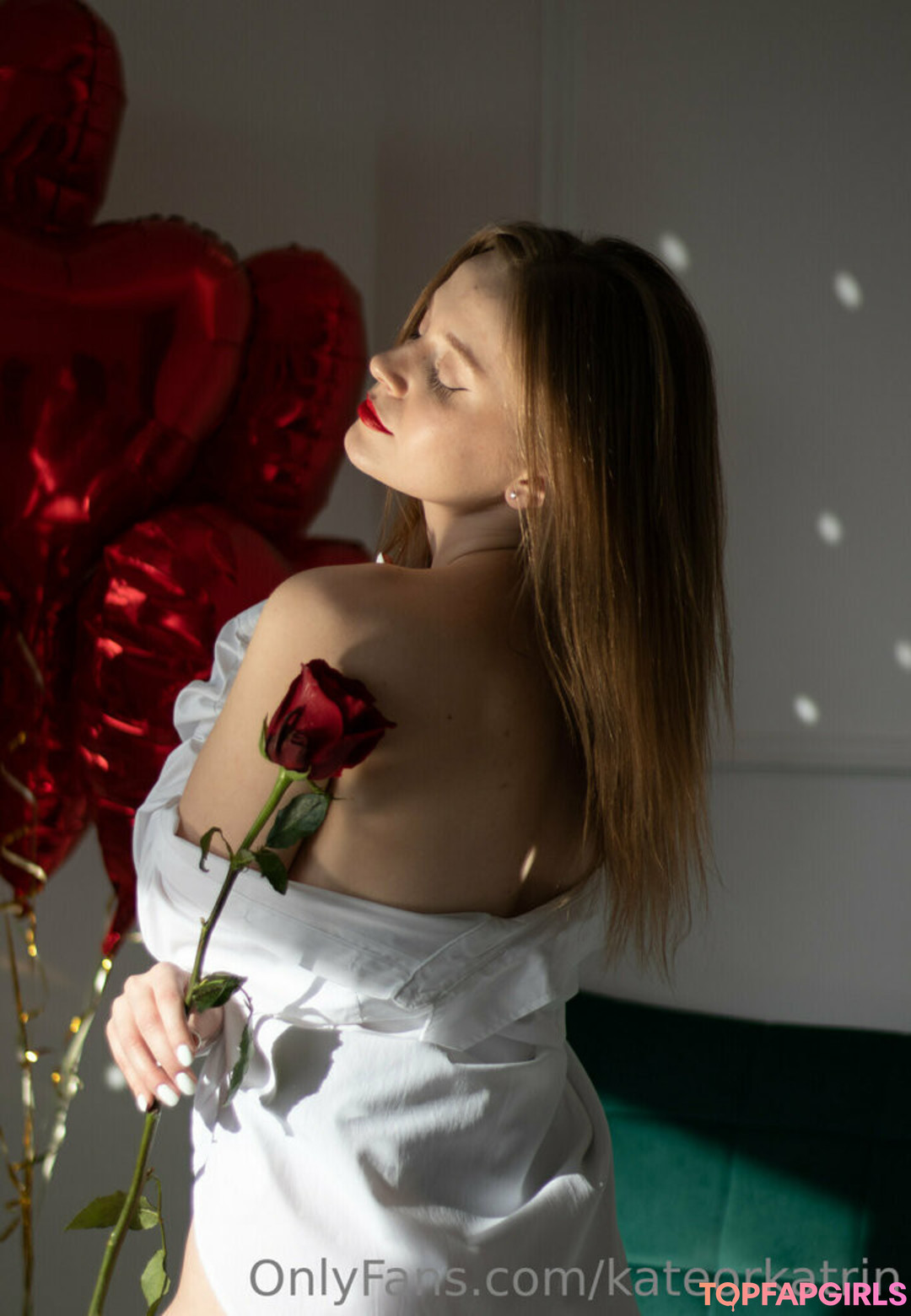 Naakte gelekte OnlyFans-foto van Kateorkatrin #93 Naakte gelekte OnlyFans-foto van Kateorkatrin #93