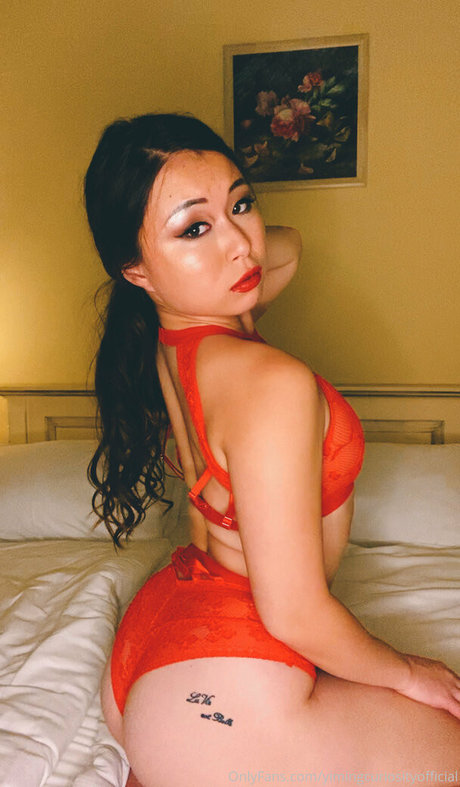 Naakte gelekte OnlyFans-foto van Yimingcuriosityofficial