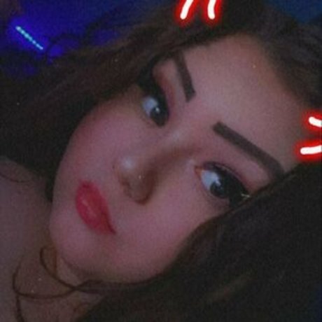 Naakte gelekte OnlyFans-foto van Urlovingcatgirl