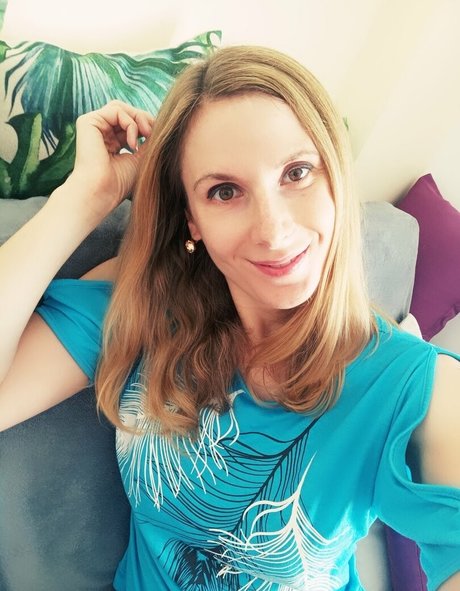 Naakte gelekte OnlyFans-foto van Ellyedelweiss
