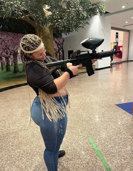 Kristenhillfree