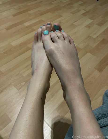 Naakte gelekte OnlyFans-foto van Juliabachoffi