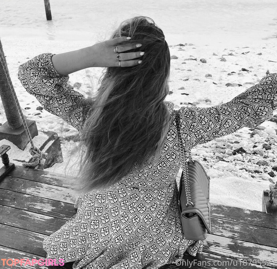 Naakte gelekte OnlyFans-foto van Dianaholiday #110 Naakte gelekte OnlyFans-foto van Dianaholiday #110