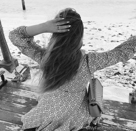 Naakte gelekte OnlyFans-foto van Dianaholiday
