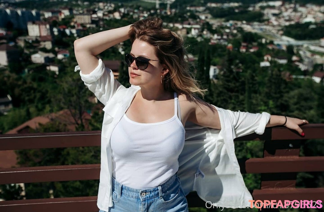 Naakte gelekte OnlyFans-foto van Dianaholiday #88 Naakte gelekte OnlyFans-foto van Dianaholiday #88