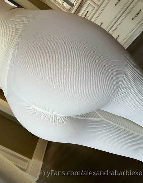 Naakte gelekte OnlyFans-foto van Alexandrabunnyxo