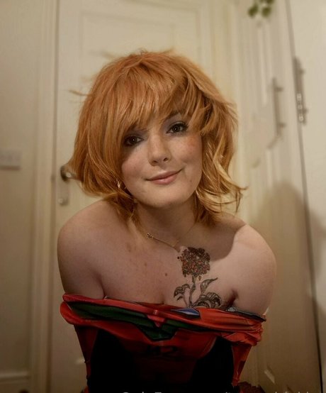Naakte gelekte OnlyFans-foto van Transgirlakira