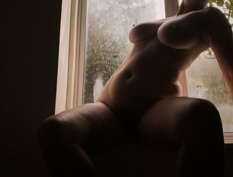 Naakte gelekte OnlyFans-foto van Aatalante
