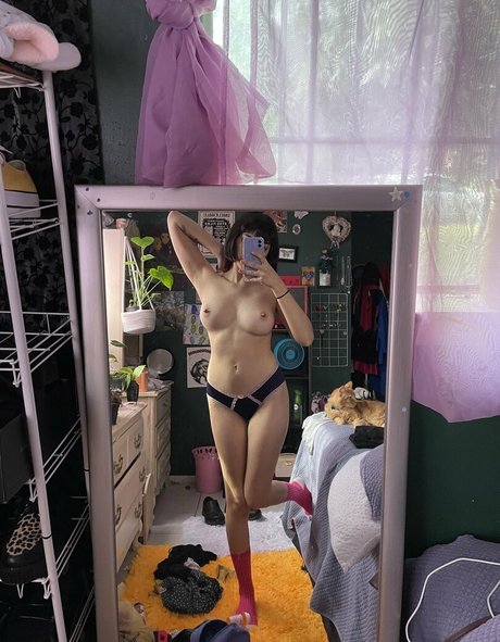 Naakte gelekte OnlyFans-foto van Sexychamele0n