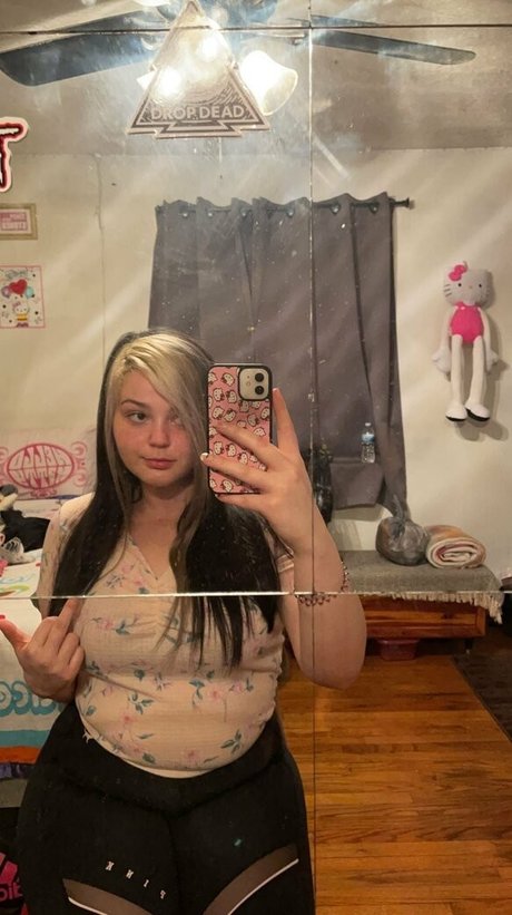 Naakte gelekte OnlyFans-foto van Fakenips