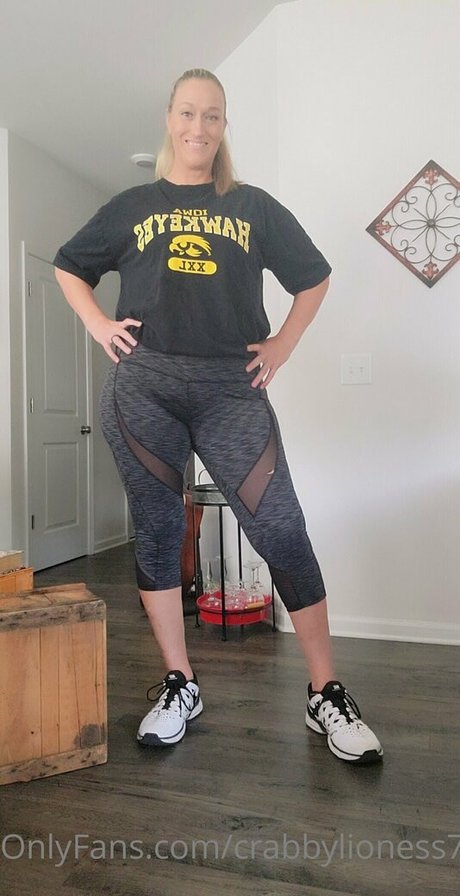 Naakte gelekte OnlyFans-foto van Seechellethegoddess