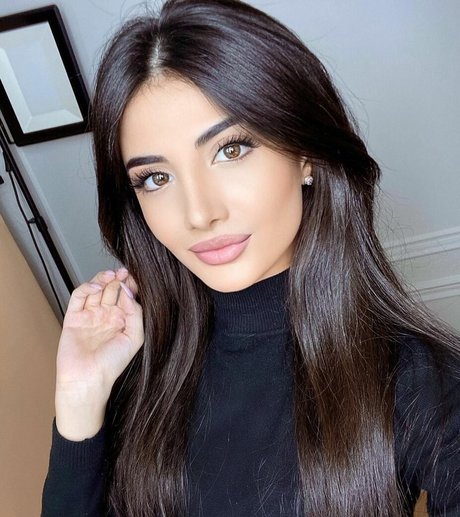 Naakte gelekte OnlyFans-foto van Sabina Agaeva Ahmed