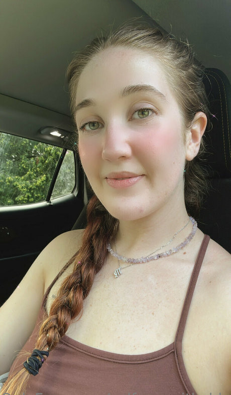 Naakte gelekte OnlyFans-foto van Selfcarewithchloe
