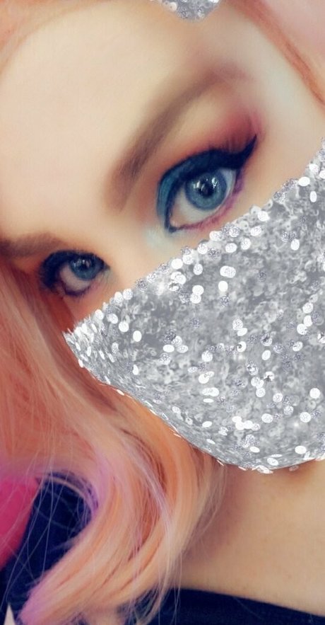 Naakte gelekte OnlyFans-foto van Missemberskye