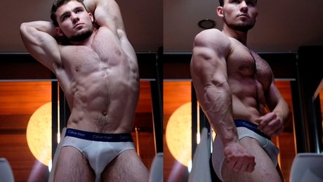 Naakte gelekte OnlyFans-foto van Andrey Muscle