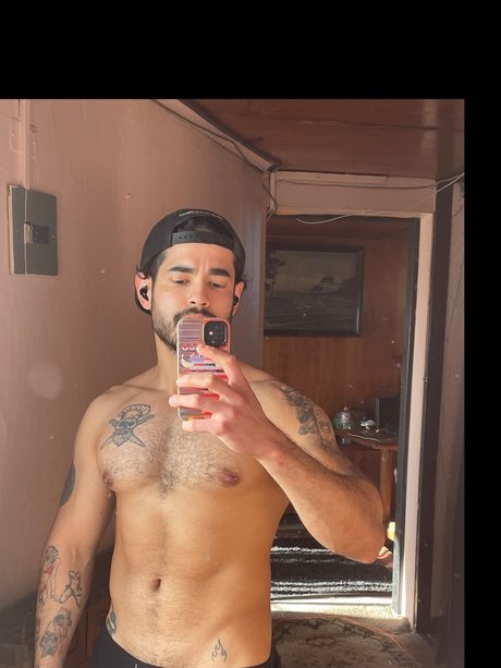 Naakte gelekte OnlyFans-foto van Zeus