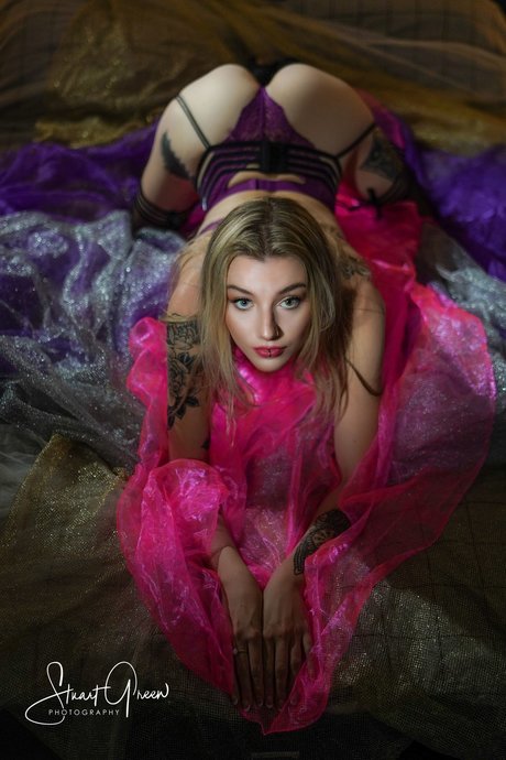 Naakte gelekte OnlyFans-foto van Milliemoon