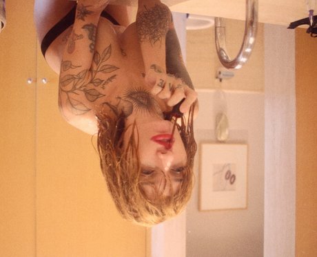 Naakte gelekte OnlyFans-foto van Millene
