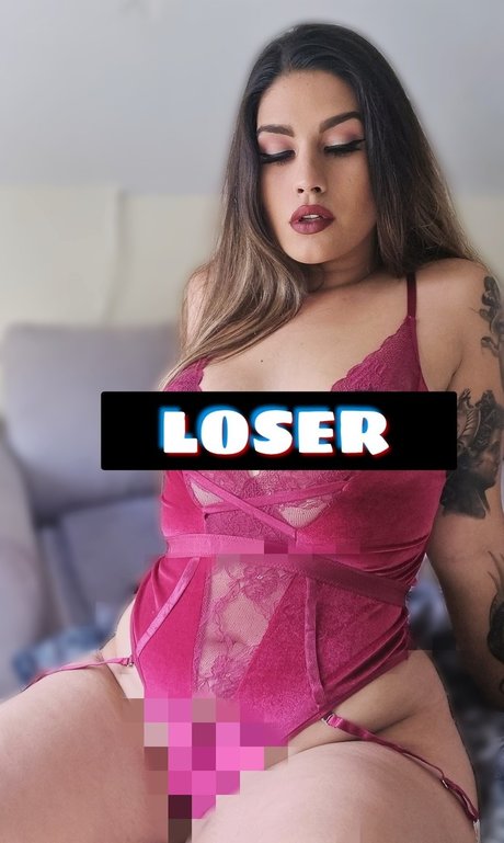 Naakte gelekte OnlyFans-foto van Mistress Ava