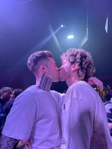 Naakte gelekte OnlyFans-foto van Jonyampampmartins