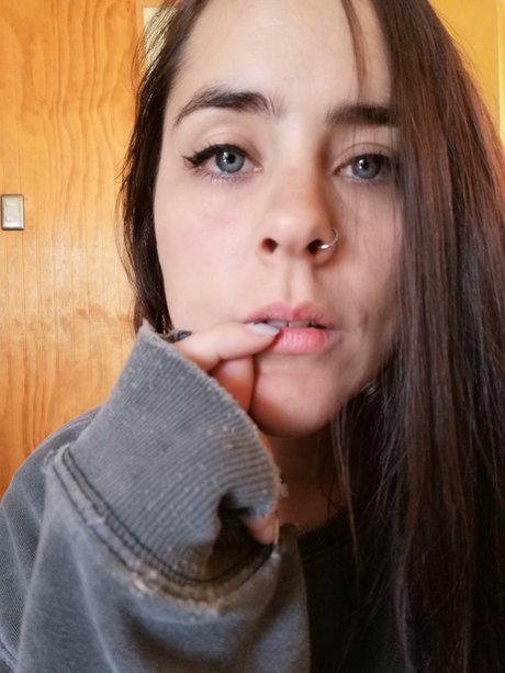 Naakte gelekte OnlyFans-foto van Milkaatea