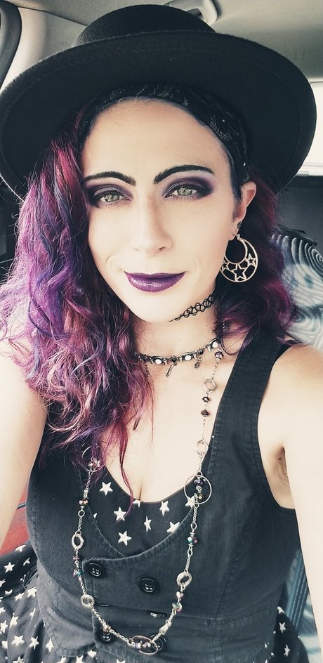 Mistress Lilith Rose