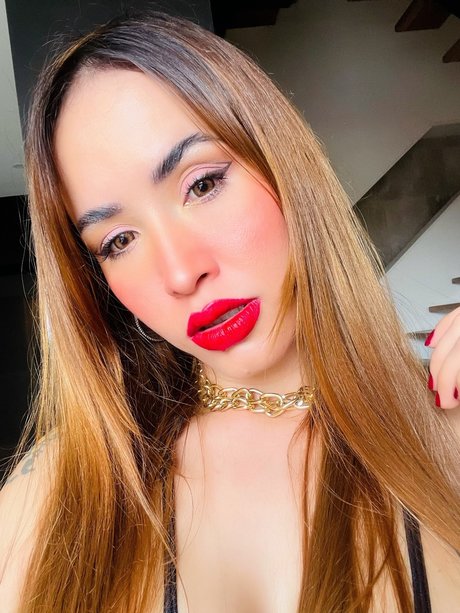 Naakte gelekte OnlyFans-foto van V E N U S