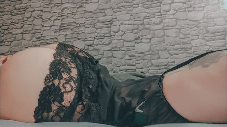 Naakte gelekte OnlyFans-foto van Moo Yoke