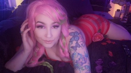 Naakte gelekte OnlyFans-foto van Morgan Mclovinn