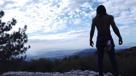 Naakte gelekte OnlyFans-foto van Gyy Saint