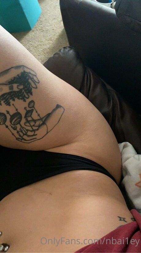Naakte gelekte OnlyFans-foto van Nbai1ey