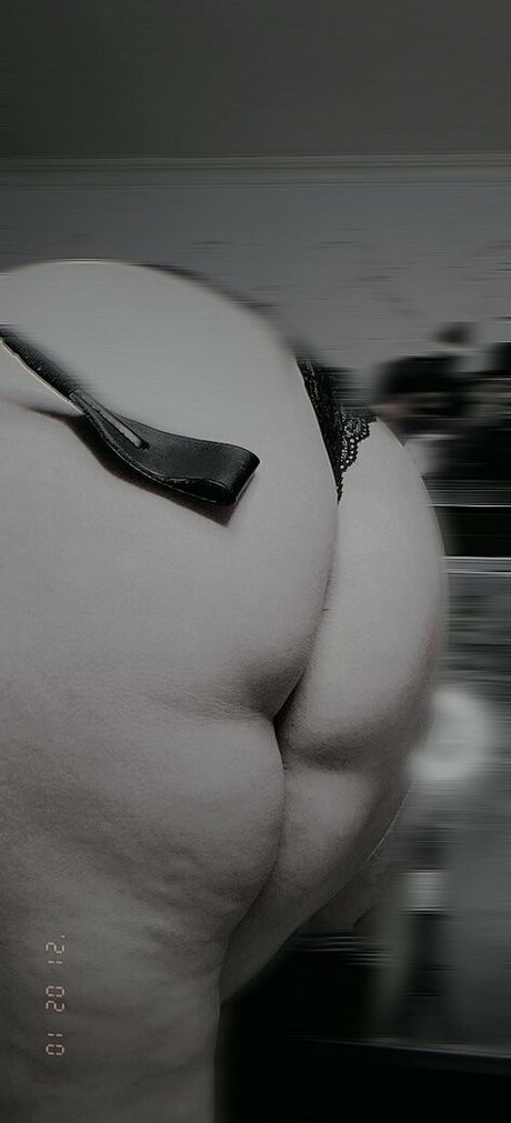 Naakte gelekte OnlyFans-foto van Himeonisama