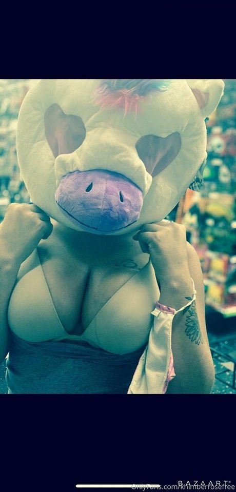 Naakte gelekte OnlyFans-foto van Khimberrosefree