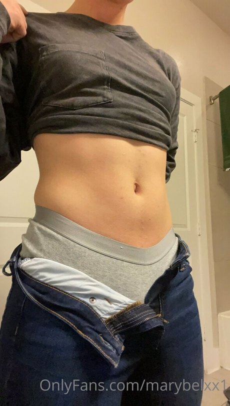 Naakte gelekte OnlyFans-foto van Starfruitxx