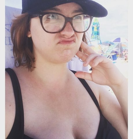 Naakte gelekte OnlyFans-foto van Stufflikehearts