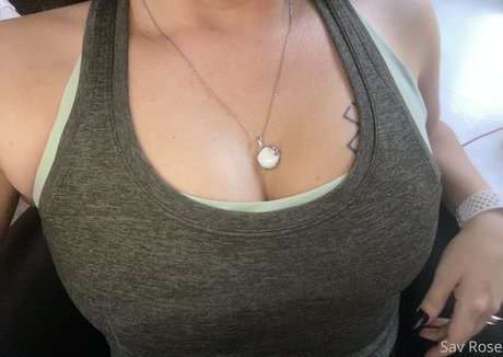 Naakte gelekte OnlyFans-foto van Savanahroses