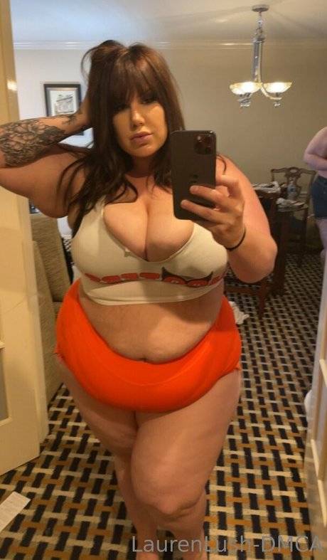 Naakte gelekte OnlyFans-foto van Lushlauren