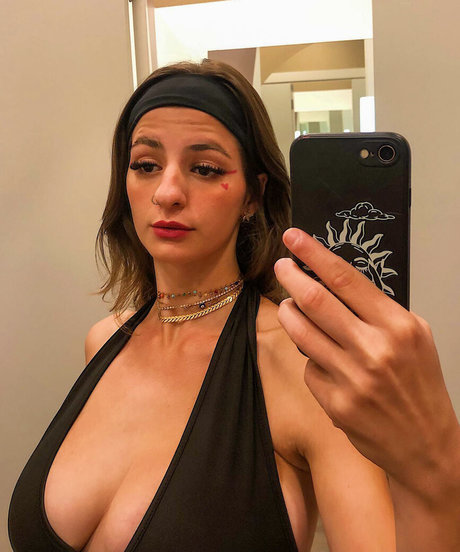 Naakte gelekte OnlyFans-foto van Jubartol0