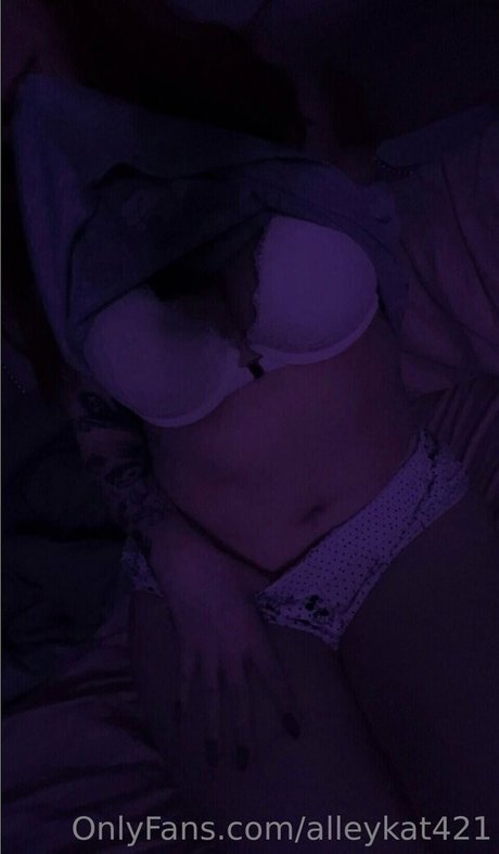 Naakte gelekte OnlyFans-foto van Lleykt421