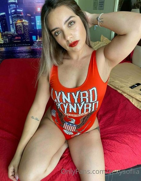 Naakte gelekte OnlyFans-foto van Sexysofiia