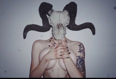 Naakte gelekte OnlyFans-foto van Fleshf1y